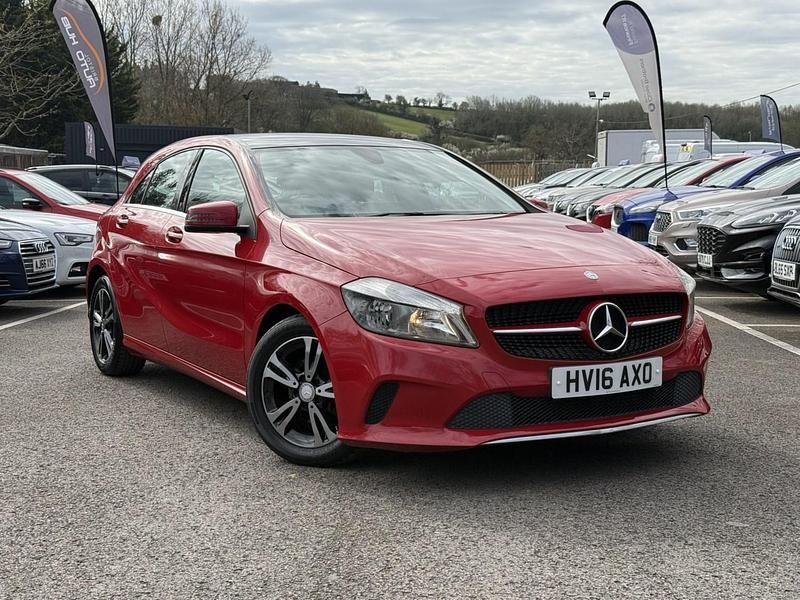 Used Mercedes A180 SE 2016 Red Hatchback