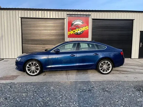 Begagnad Audi A5 2016 Blå Sportkupé