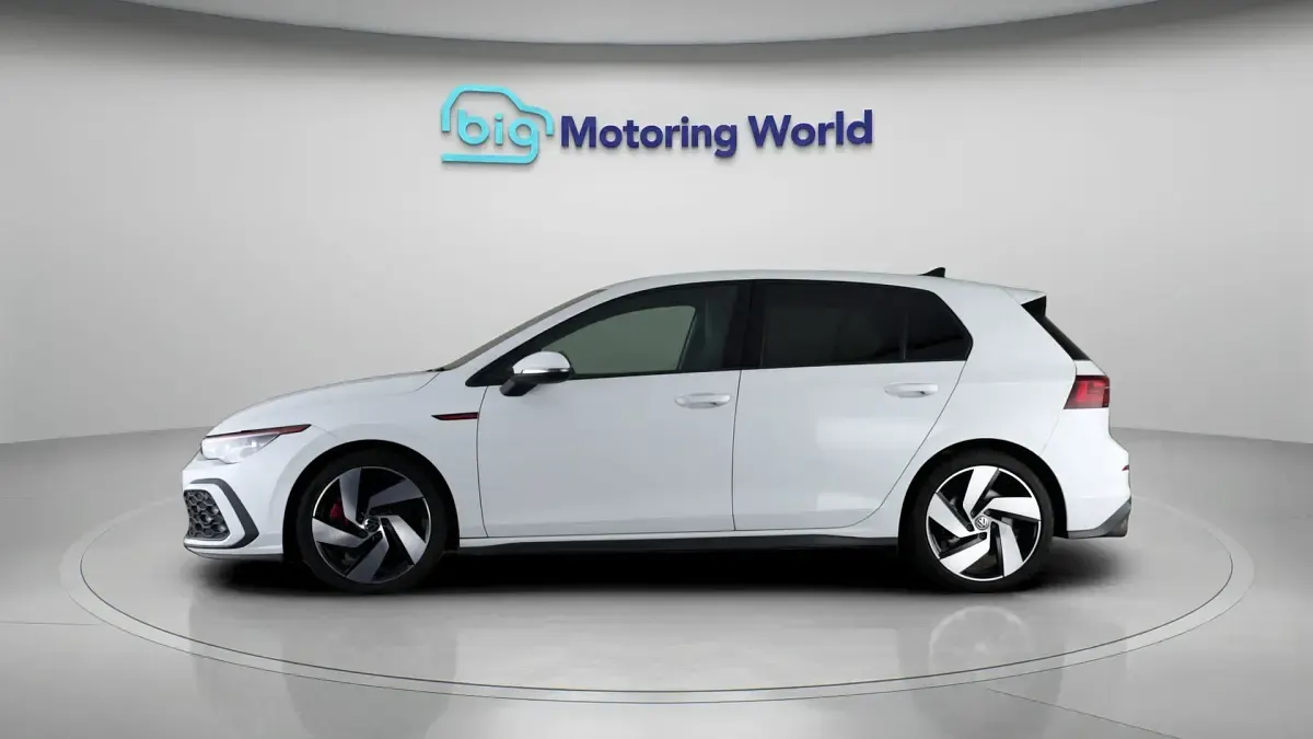 Used VW Golf VIII GTI 242 HP (177 kW) 2021