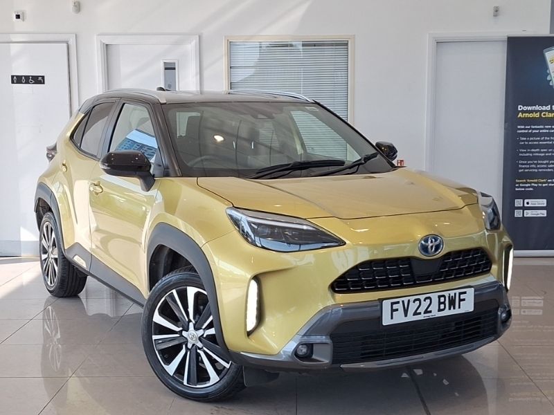Yellow Used 2022 Toyota Yaris Hybrid Edition Estate | £22,998 (A bit pricey) - Image 1/4
