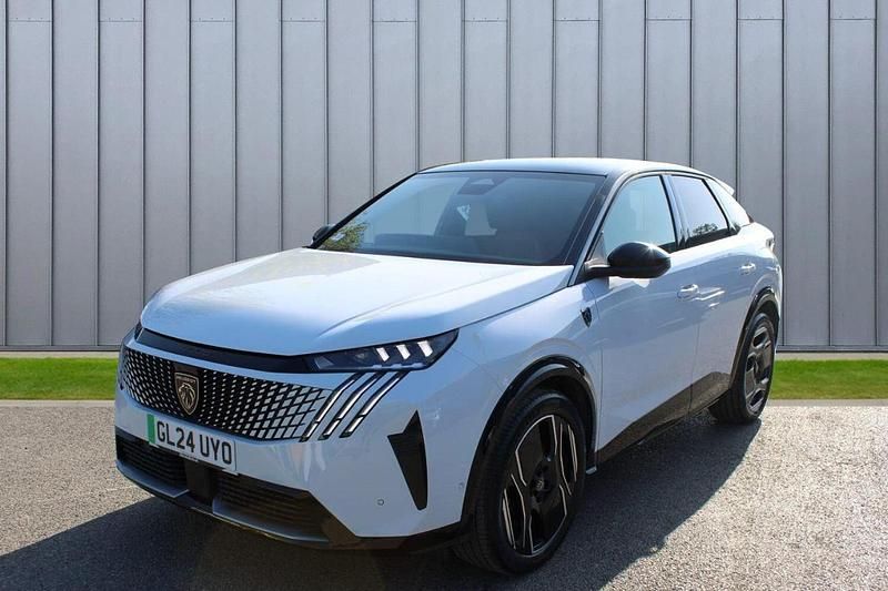 Usado Peugeot e-3008 GT 152 kW (207 CV) 2024 Blanco SUV