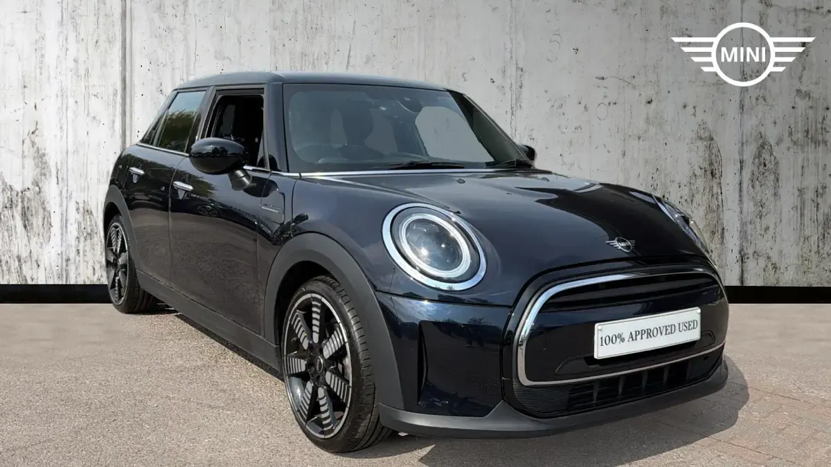 Used Mini Cooper Exclusive 136 HP (100 kW) 2023 Hatchback