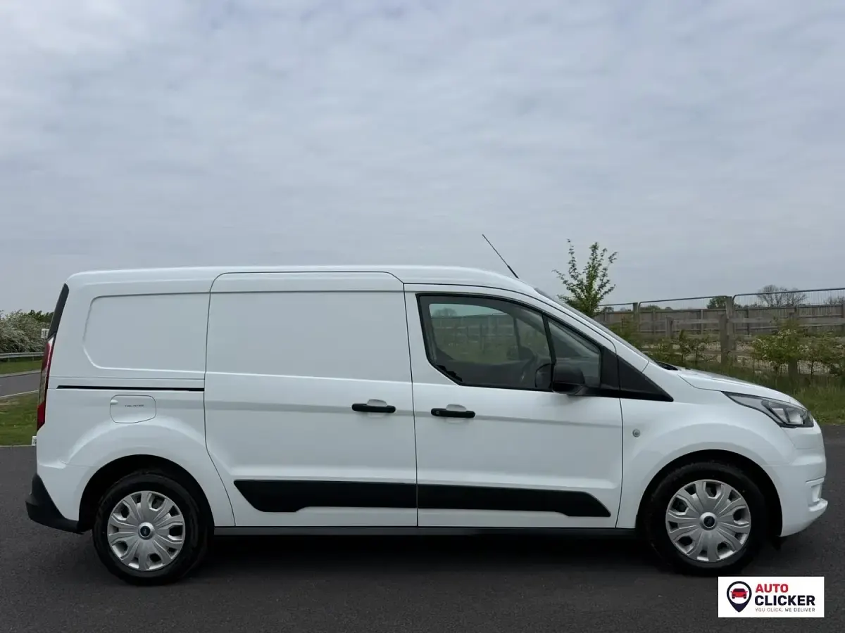 Used Ford Transit Connect Trend 100 HP (73 kW) 2023 White MPV