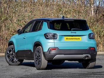 New Jeep Avenger Summit 100 HP (73 kW) 2025 Bicolour metallic  lake with volcano roof SUV