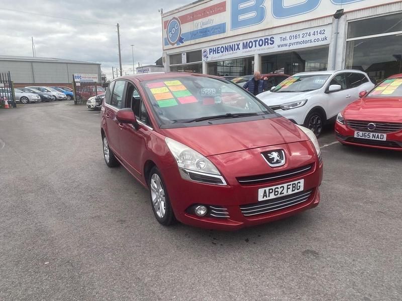 Used Peugeot 5008 Active 2013 Red MPV
