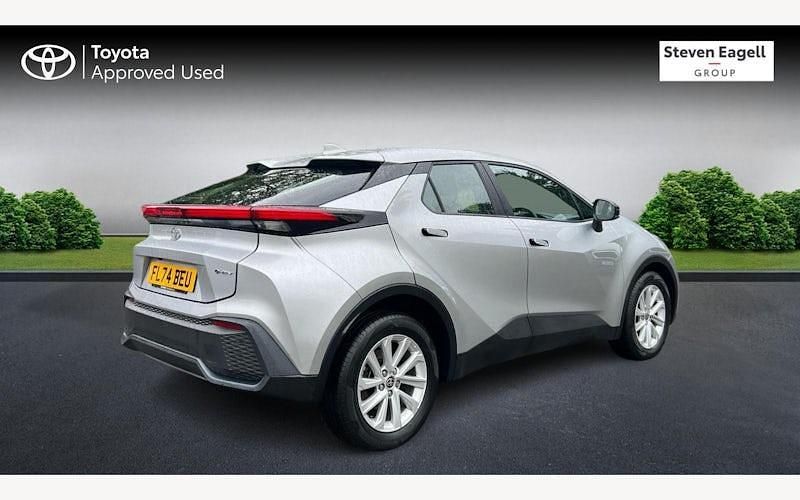 Used Toyota C-HR 140 HP (102 kW) 2025 SUV