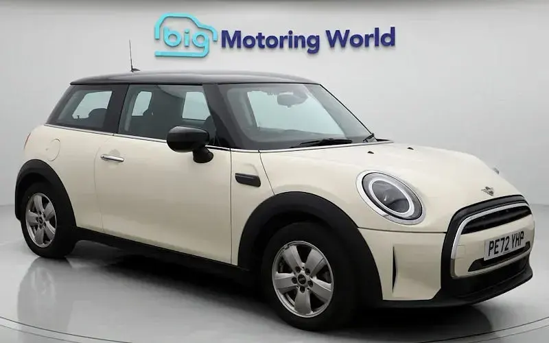 Used Mini Cooper Classic 136 HP (100 kW) 2022 Hatchback