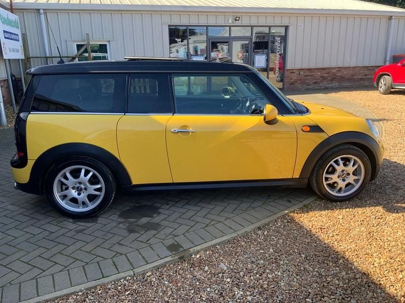 Used Mini Cooper Clubman 2009 Yellow Estate