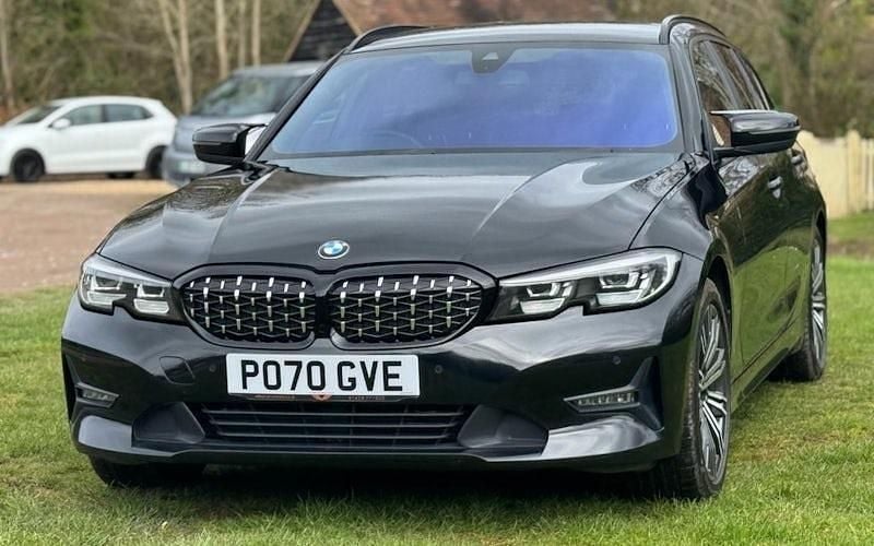 Used BMW 330 Sport Line 286 HP (210 kW) 2021 Black Estate