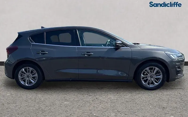 Used Ford Focus Style 155 HP (114 kW) 2023 Grey Hatchback