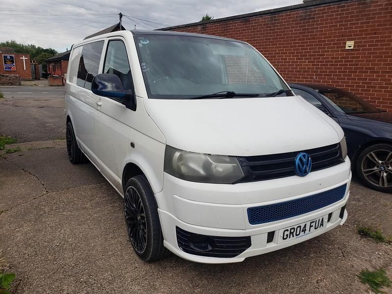 White Used 2004 VW T5 Van | £3,485 (Good price) - Image 1/4