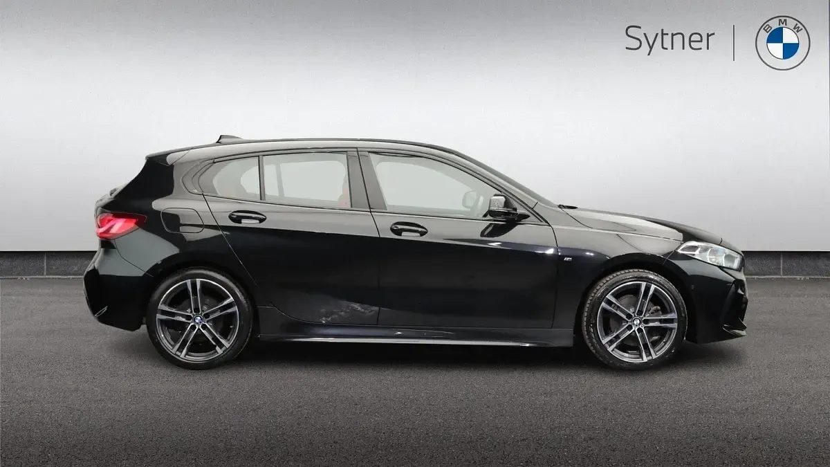 Used BMW 118 M Sport 138 HP (101 kW) 2019 Black Hatchback