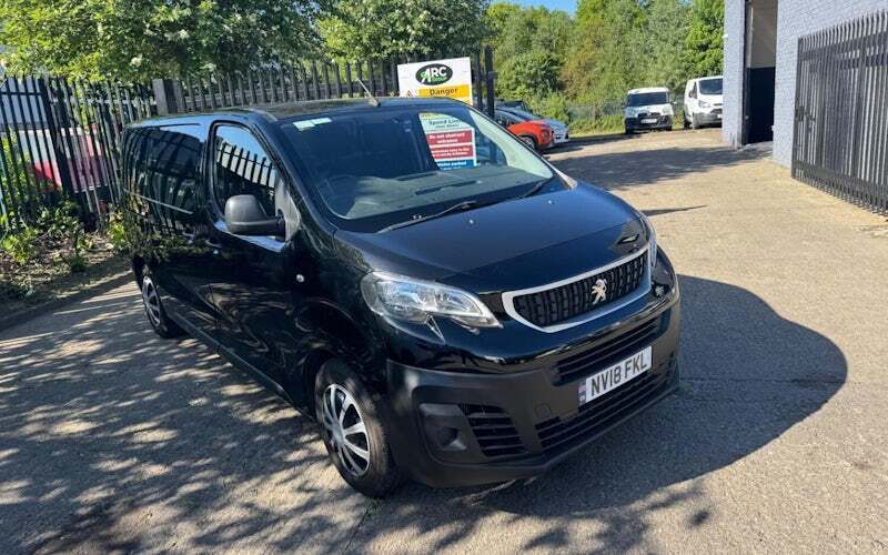 Used 2018 Peugeot Expert S Van | £7,989 (Fair price) - Image 1/4