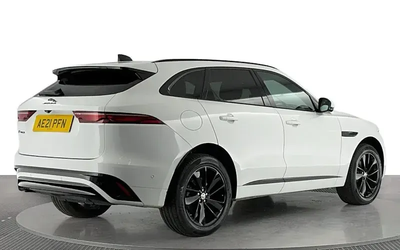 Używany Jaguar F-Pace R-Dynamic 204 KM (150 kW) 2021 Biały SUV