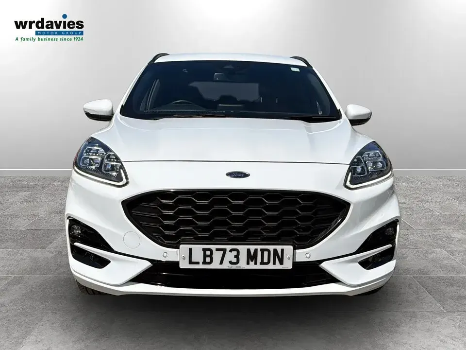 Used Ford Kuga ST-Line 190 HP (139 kW) 2023 White SUV