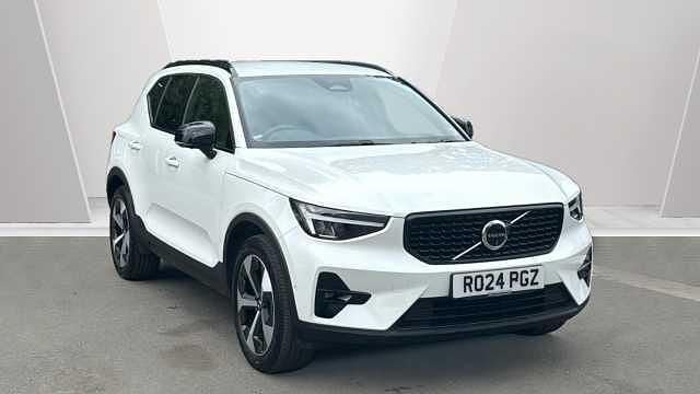 White Used 2024 Volvo XC40 Plus SUV | £26,998 (Good price) - Image 1/3