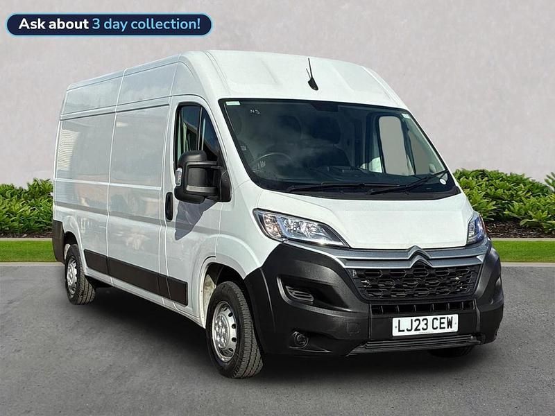 Usado Citroën Relay 140 HP (102 kW) 2023 Branco Van