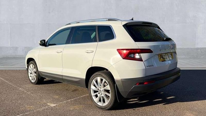 Used Skoda Karoq SE L 110 HP (80 kW) 2022 White SUV