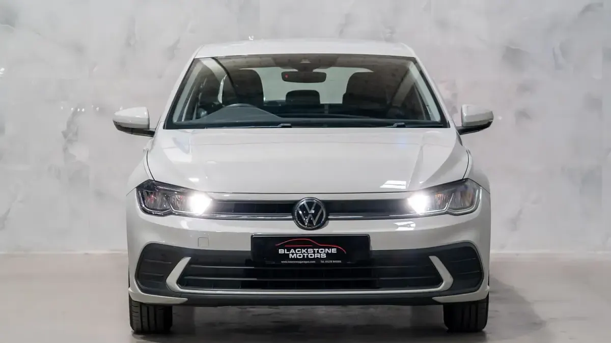 Used VW Polo Life 95 HP (69 kW) 2023 Grey Hatchback