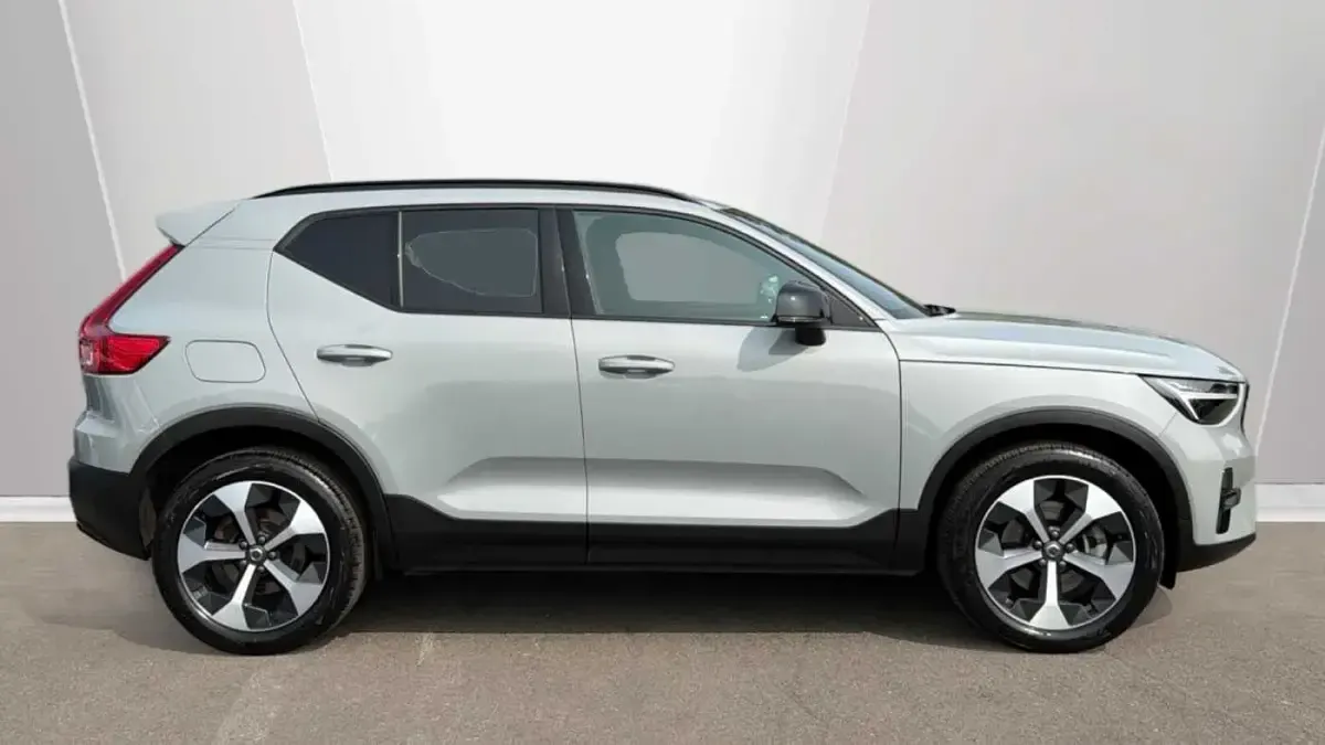 Used Volvo XC40 Plus 194 HP (142 kW) 2026 SUV