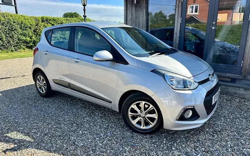 Używany Hyundai i10 Premium 87 KM (63 kW) 2016 Hatchback