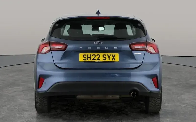 Used Ford Focus Trend 125 HP (91 kW) 2022 Blue Hatchback