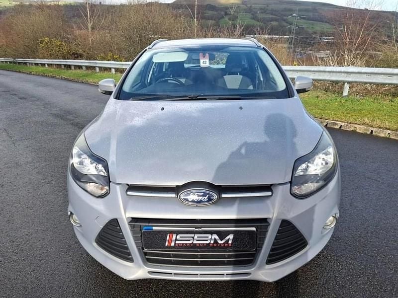 Used Ford Focus Zetec 125 HP (91 kW) 2012 Silver Estate