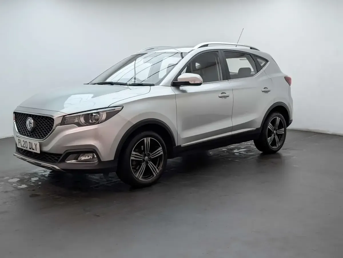 Używany MG ZS Exclusive 111 KM (81 kW) 2020 Srebrny SUV