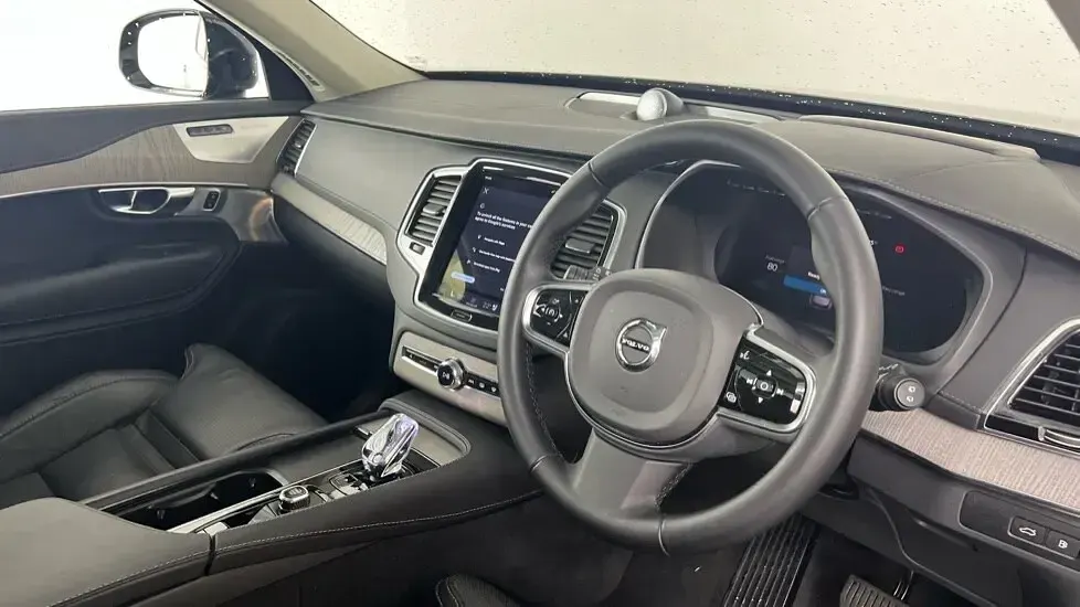 Used Volvo XC90 Ultimate 449 HP (330 kW) 2024 Grey SUV