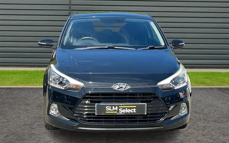 Used Hyundai i20 Sport 120 HP (88 kW) 2016 Black Hatchback
