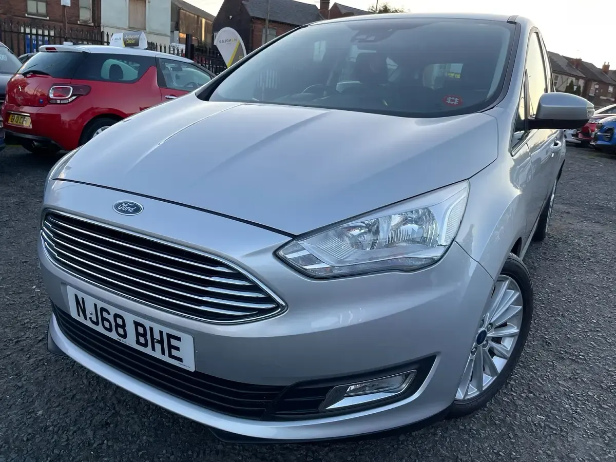 Käytetty Ford C-MAX Titanium 125 HP (91 kW) 2018 Hopea Tila-auto