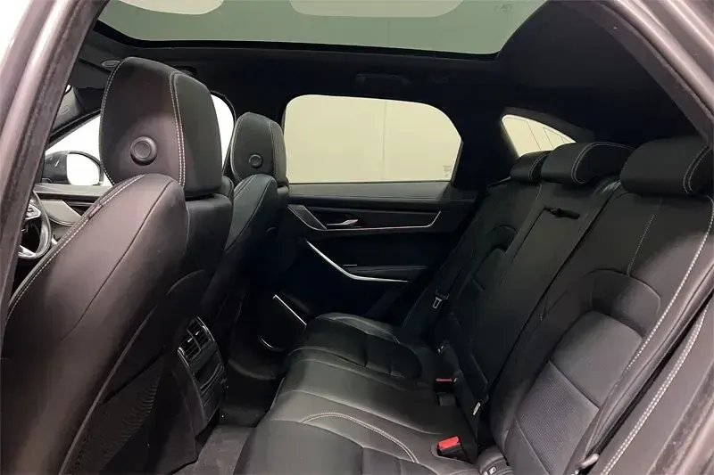 Used Jaguar F-Pace R-Dynamic 201 HP (147 kW) 2022 Grey SUV