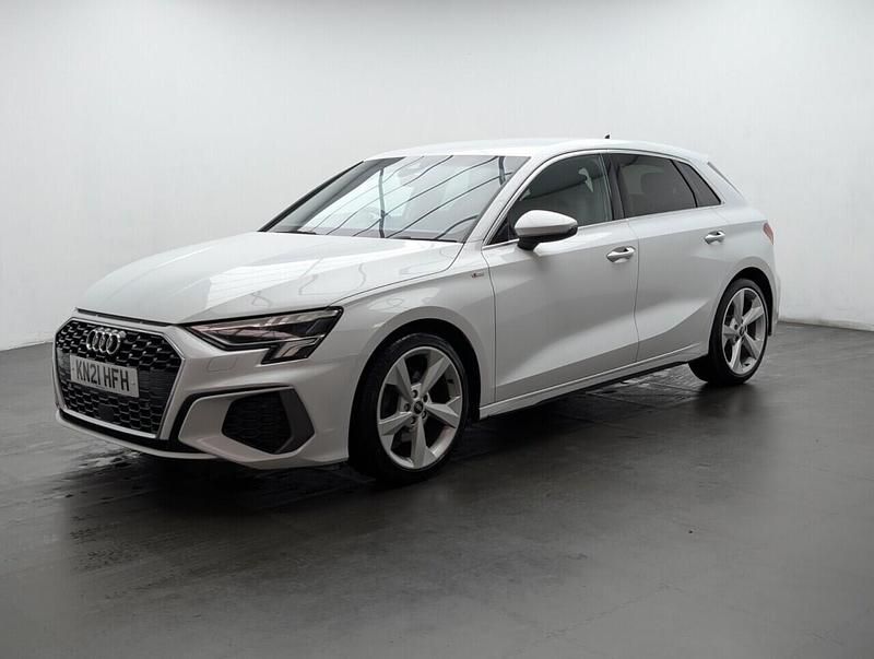 Used Audi A3 Sportback S-Line 150 HP (110 kW) 2021 White Hatchback