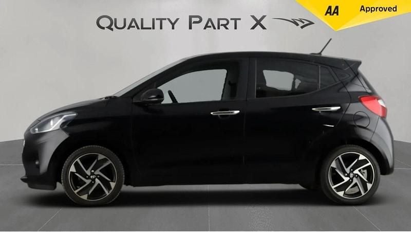 Used Hyundai i10 Premium 84 HP (61 kW) 2023 Black Hatchback