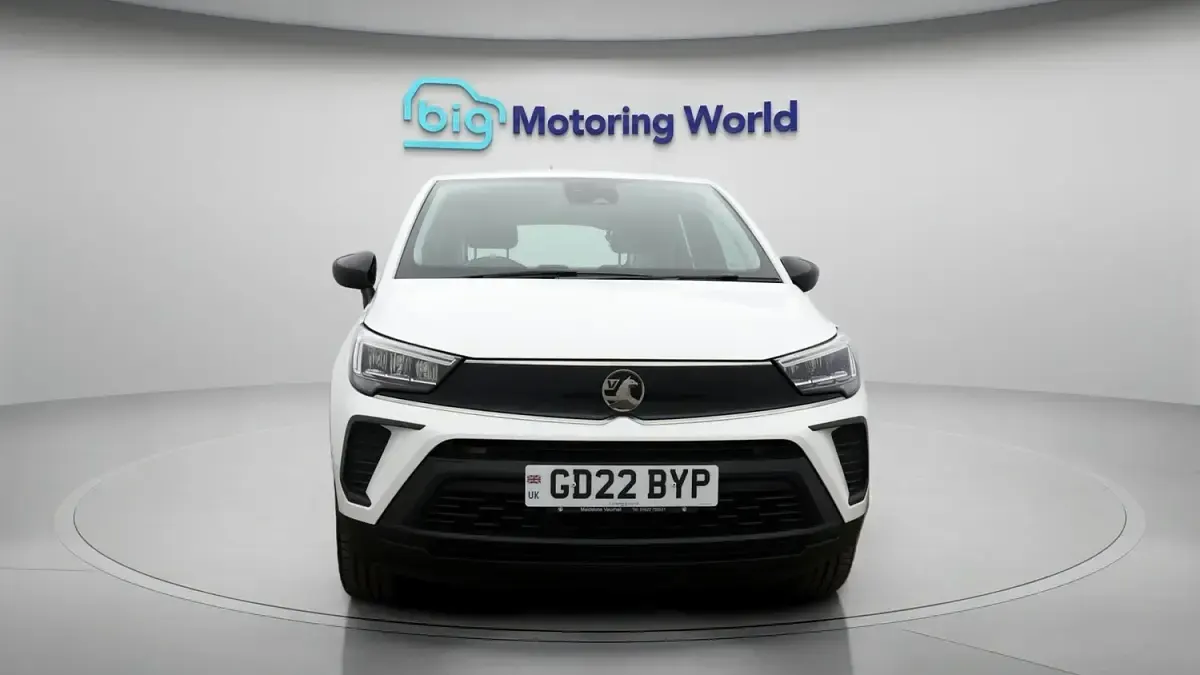 Used Vauxhall Crossland Design Edition 2022 White SUV