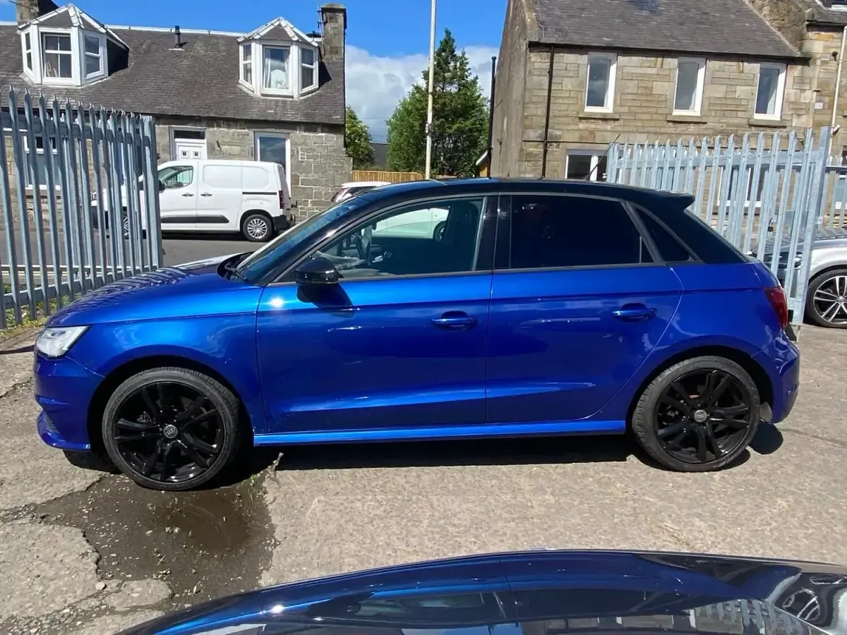 Used Audi S1 231 HP (169 kW) 2017 Blue Hatchback
