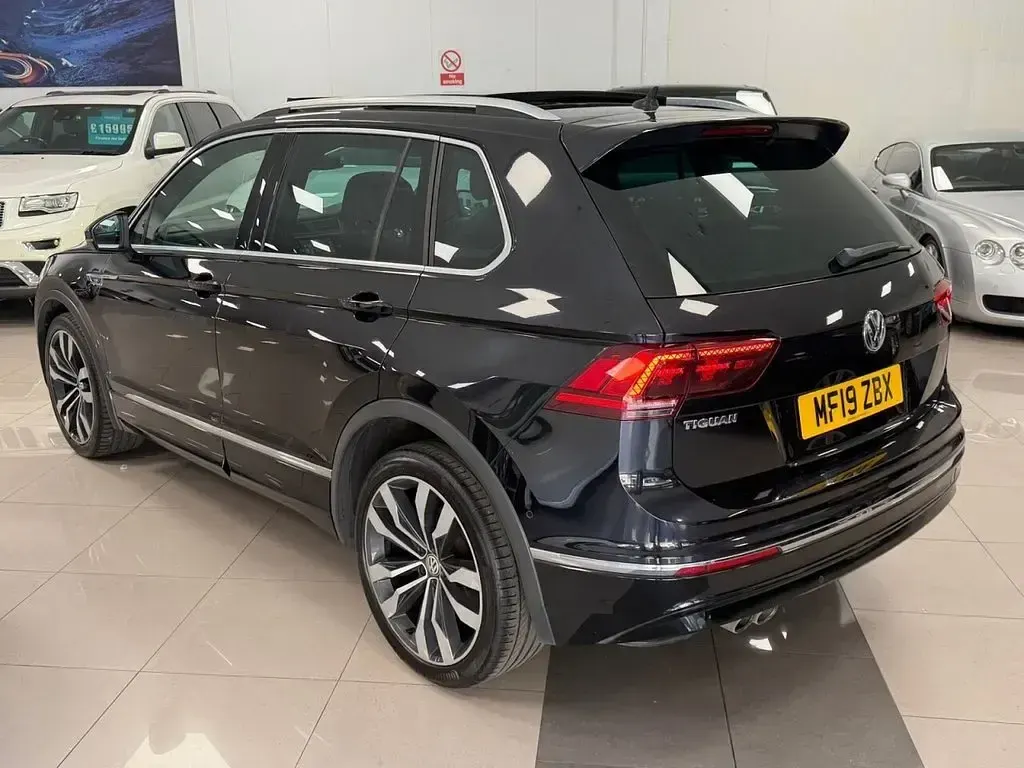 Used VW Tiguan R-line 150 HP (110 kW) 2019 Black SUV