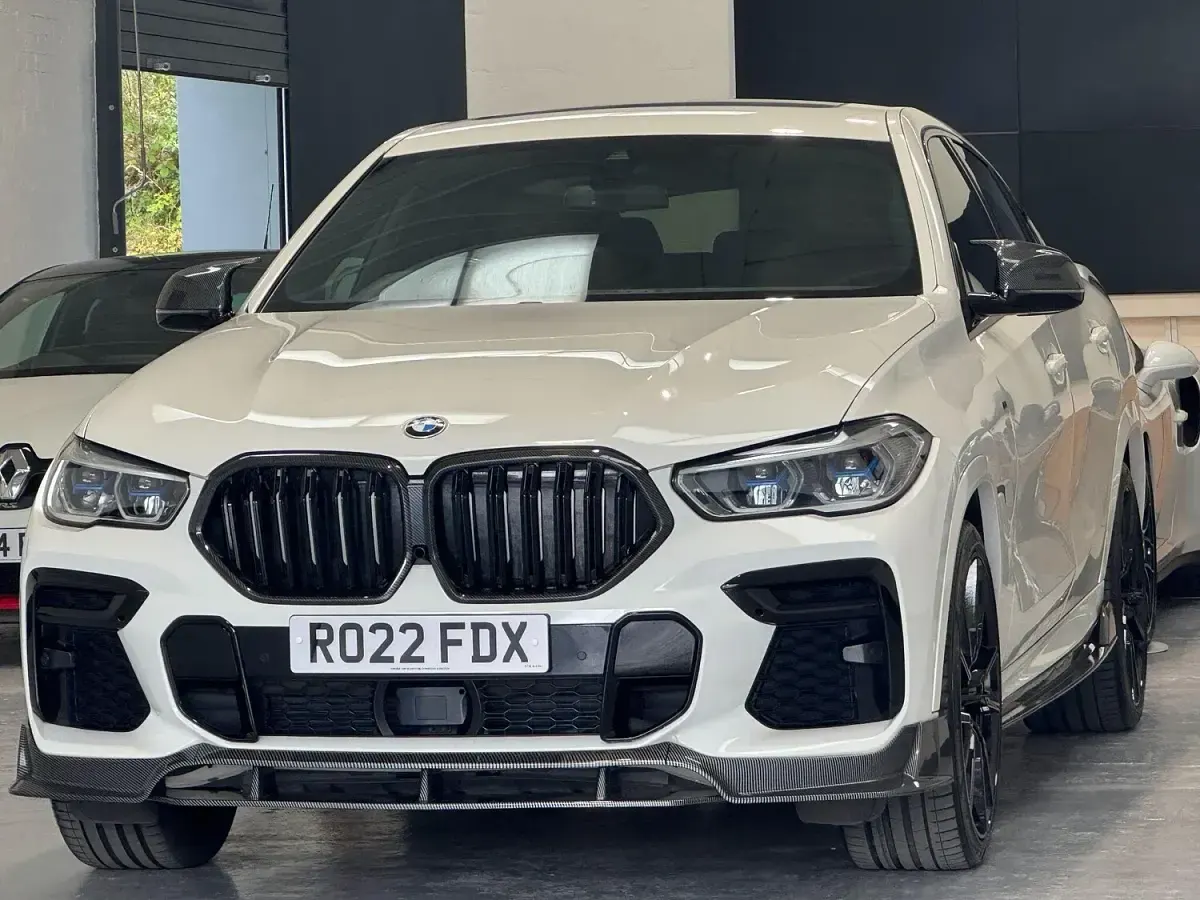 Used BMW X6 M Sport 335 HP (246 kW) 2022 White SUV