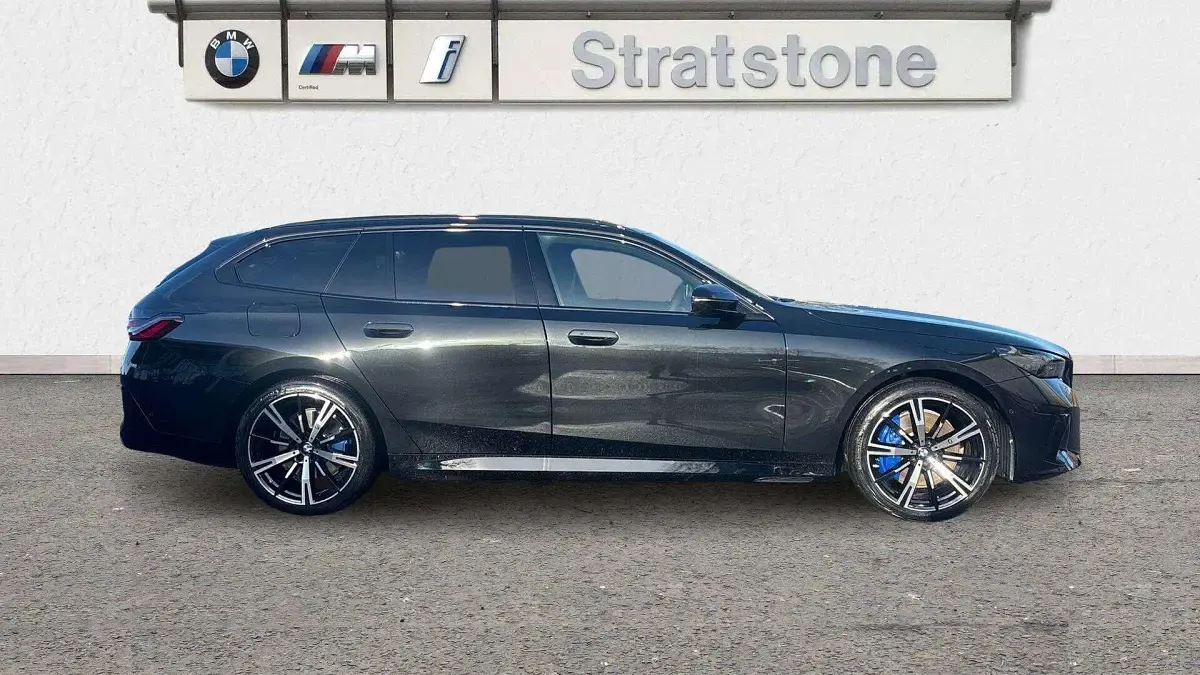Used BMW i5 M Sport 250 kW (340 HP) 2025 Black Estate