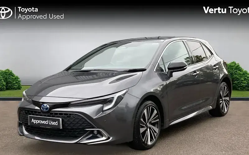 Used Toyota Corolla Design 140 HP (102 kW) 2026 Hatchback
