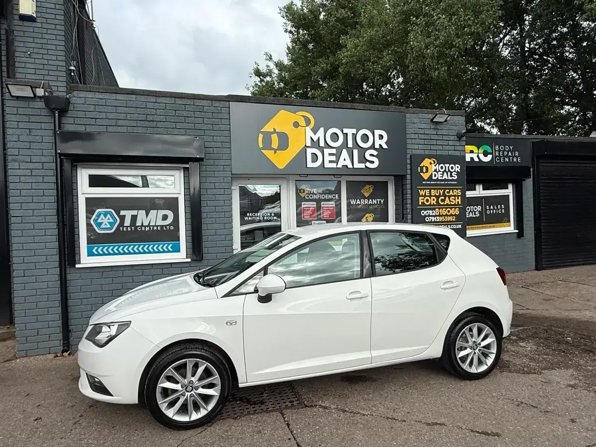 Used Seat Ibiza 85 HP (62 kW) 2014 White Hatchback