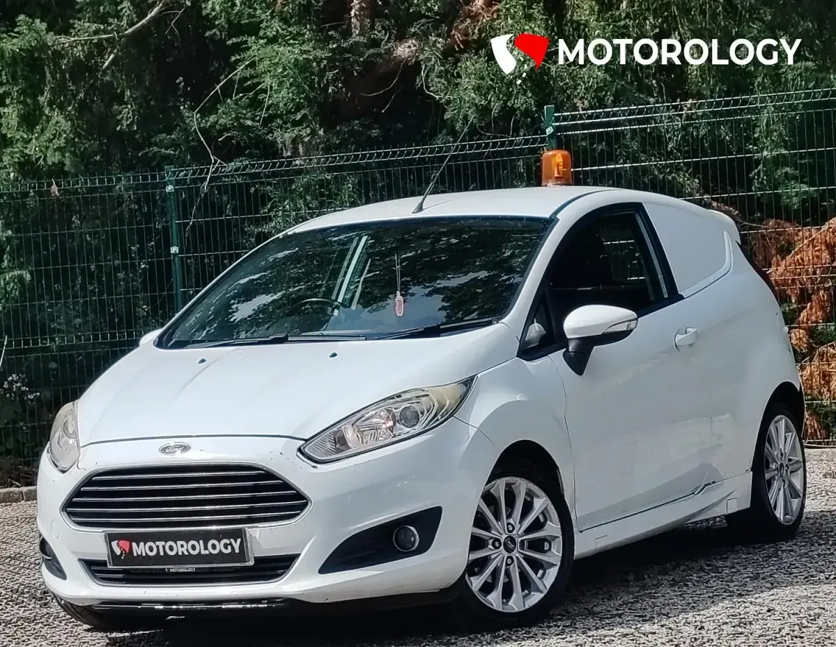 Used Ford Fiesta Sport 94 HP (69 kW) 2013 White Van