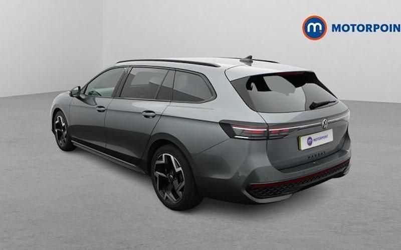 Used VW Passat R-line 150 HP (110 kW) 2026 Estate