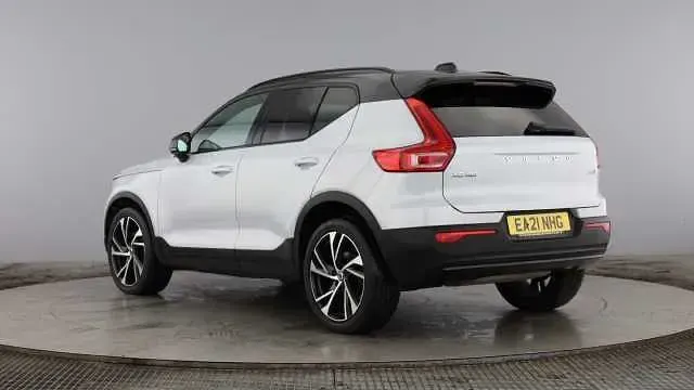Used Volvo XC40 R-Design Pro 247 HP (181 kW) 2021 SUV
