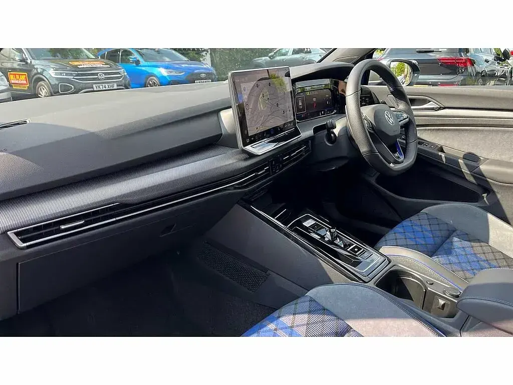 Used VW Golf VIII 333 HP (244 kW) 2025