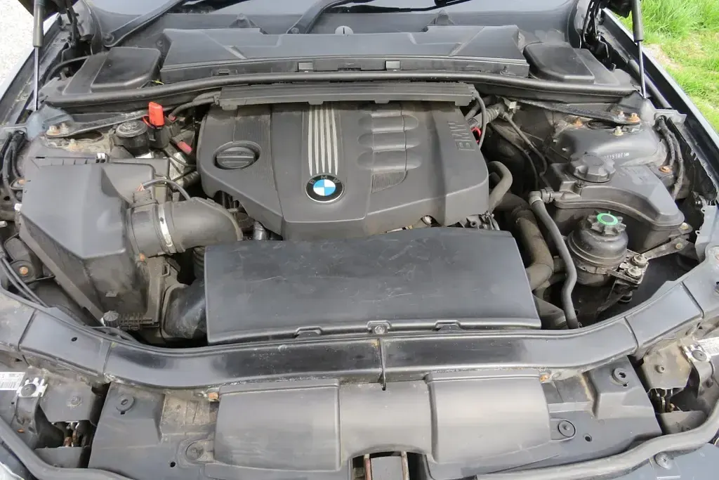Used BMW 320 Sport Line 2010 Black Estate