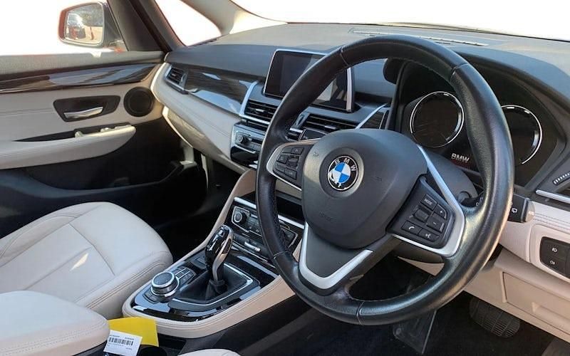 Usado BMW 218 Luxury Line 140 HP (102 kW) 2019 Azul Carrinha