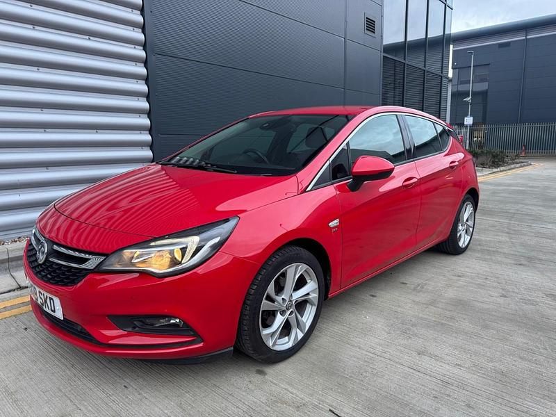 Used Vauxhall Astra SRi 150 HP (110 kW) 2018 Red Hatchback