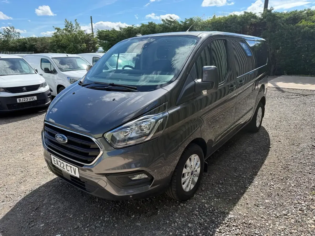 Used Ford Transit Custom Limited 130 HP (95 kW) 2022 Grey Van