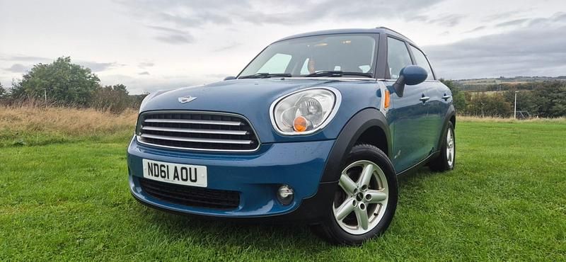 Blue Used 2011 Mini Cooper D Countryman SUV | £3,995 (Fair price) - Image 1/4